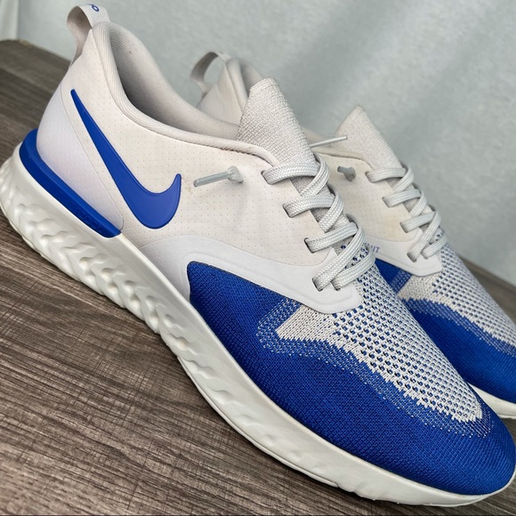 Nike Odyssey React 2 Flyknit Running Shoes - Picture 4 of 16